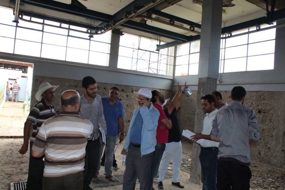 مواصلة الأشغال  الخاصة بتهيئة الحائط الوقائي للسكة الحديدية بالقصر الكبير
