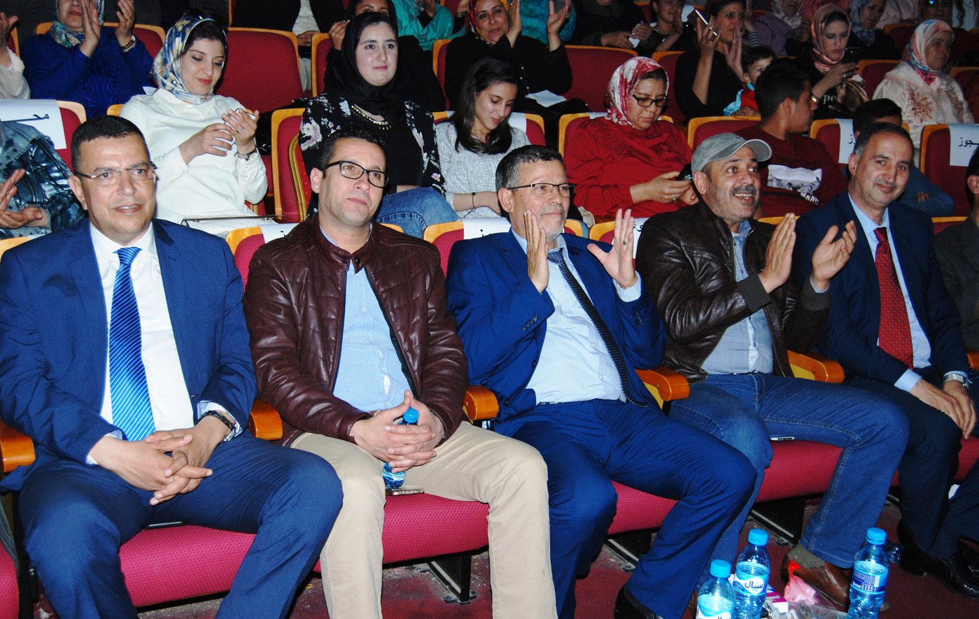 مدرسة ابن خلدون تُنظّمُ حفل تكريم الإطار التربوي عبد الحق زنيبر بمناسبة تقاعُده