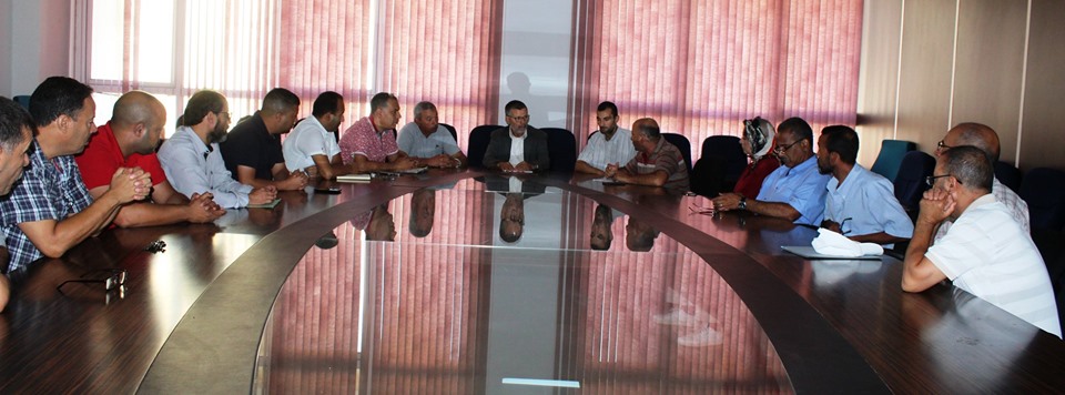 اجتماع تقييمي مع رئيس و موظفي مصلحة الجبايات المحلية