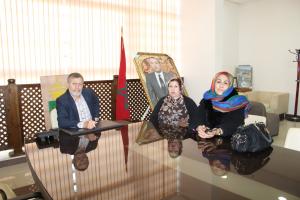 رئيس المجلس الجماعي في لقاء مع جمعية سمية بلاج للبيئة والسياحة